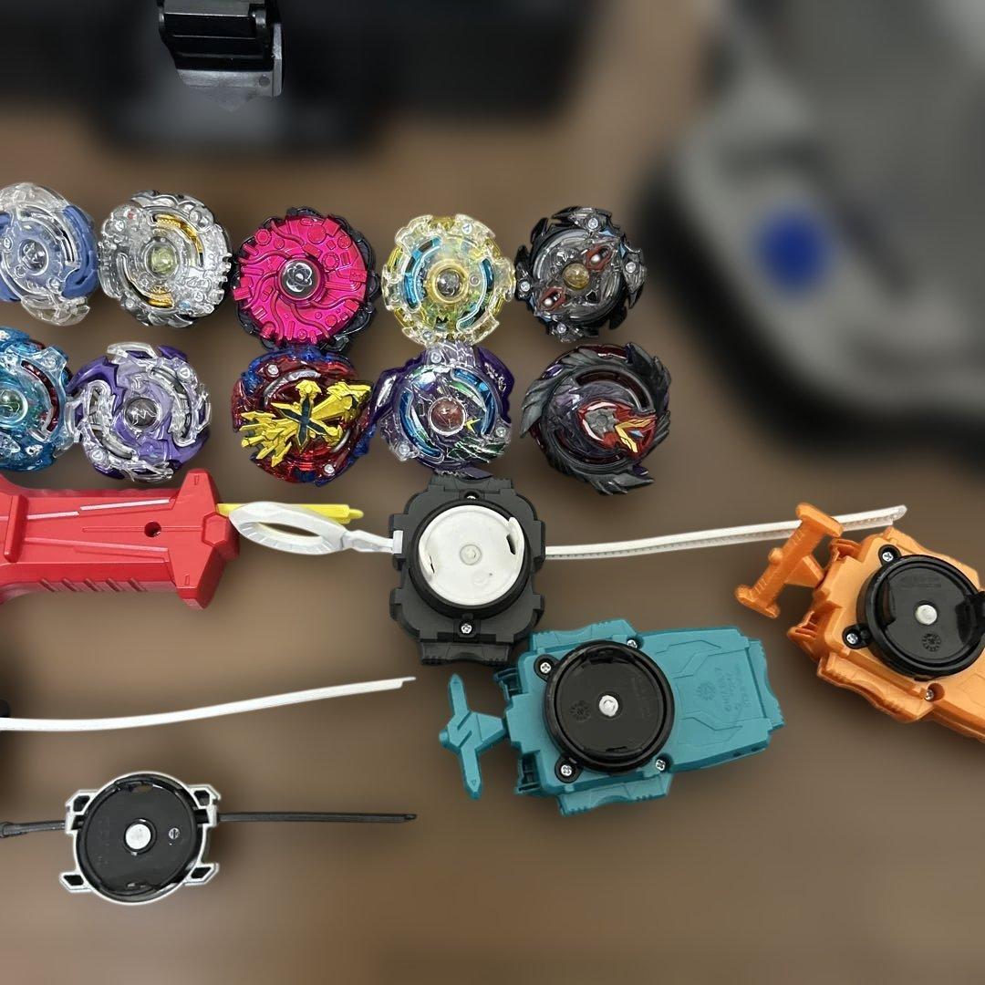 ベイブレード 12個 バトルスタジアム付き まとめ売り