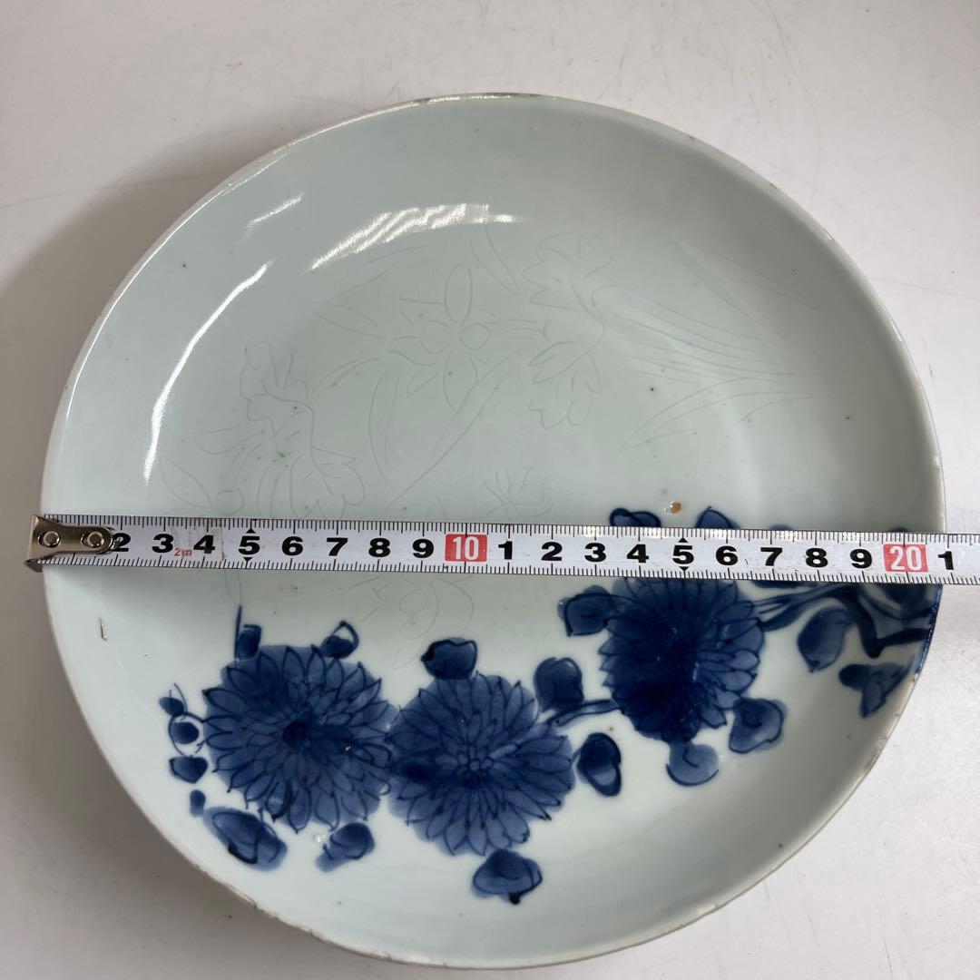 中国明時代　古染付上手陰刻草花図七寸皿直径21.5㎝トヒト東な8-0110☆2F