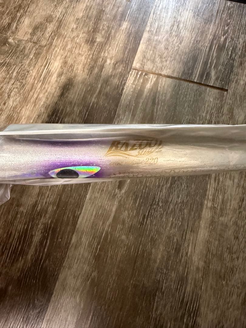 新品・未使用品　CB ONE バズースリム220 ケイムラカラー