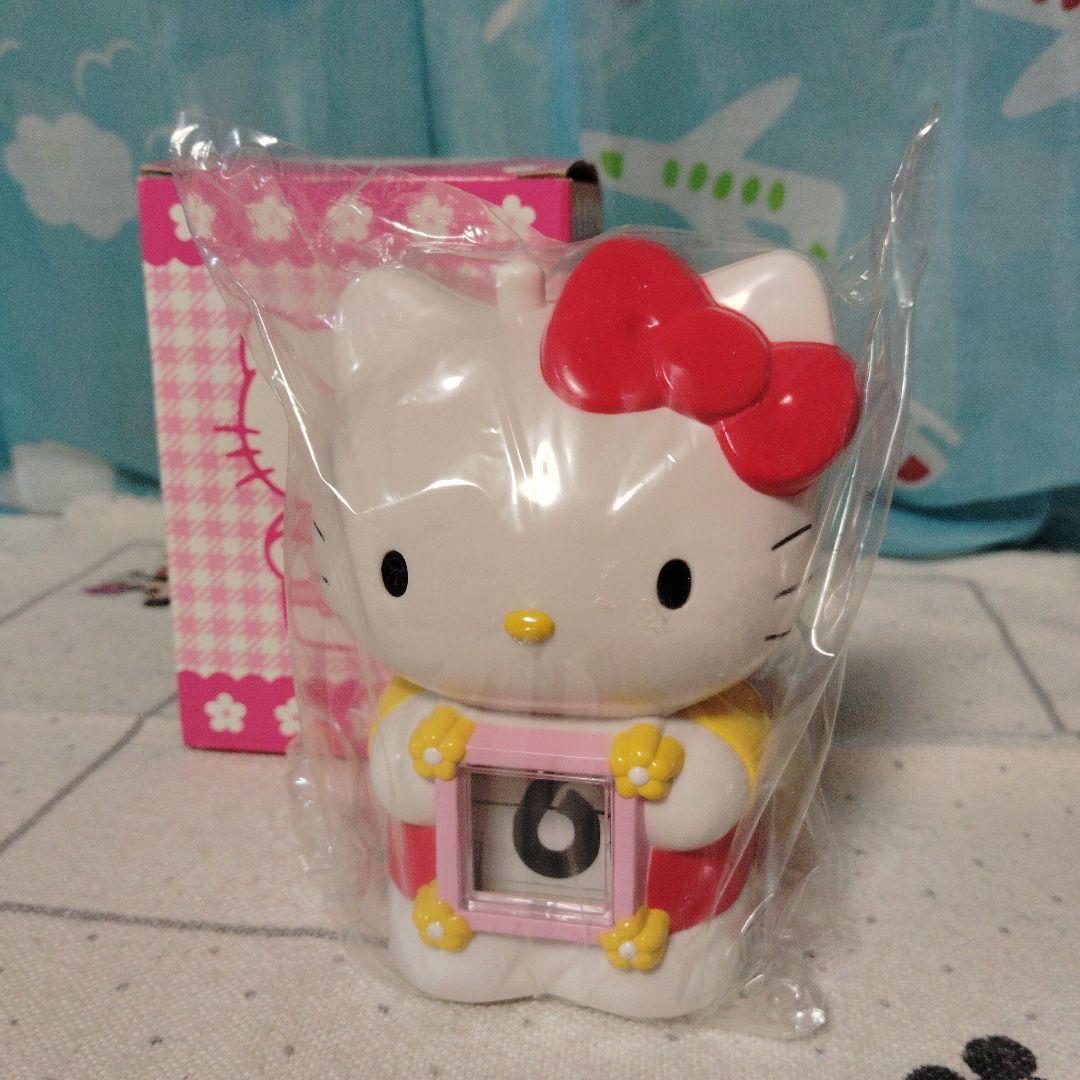 ハローキティ クルクル卓上カレンダー