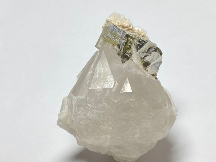 トルマリン　オン　クォーツ　100g