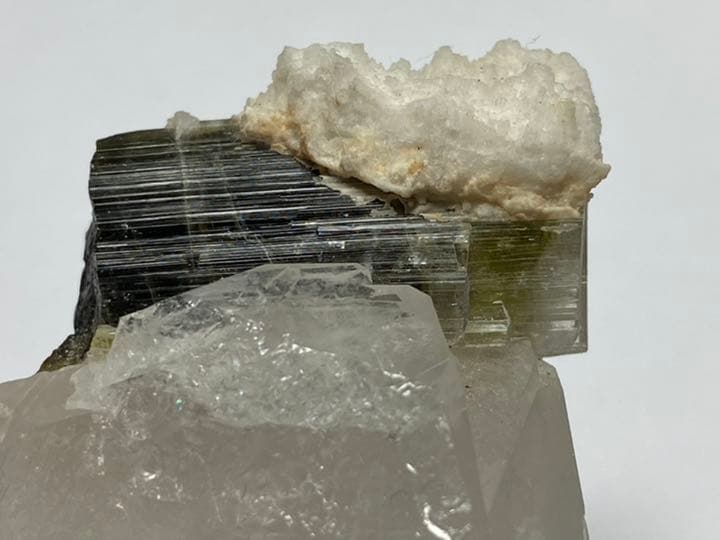 トルマリン　オン　クォーツ　100g