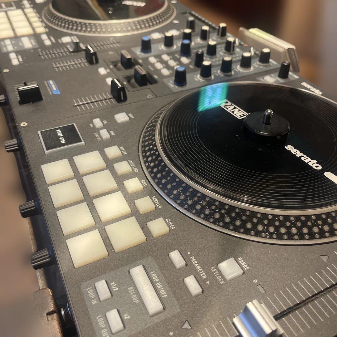 RANE ONE DJコントローラー
