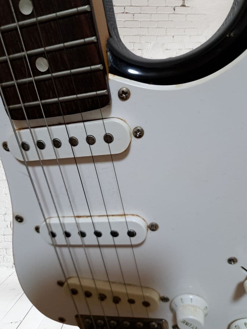 Legend レジェンド エレキギター ストラトタイプ サンバースト アンプ