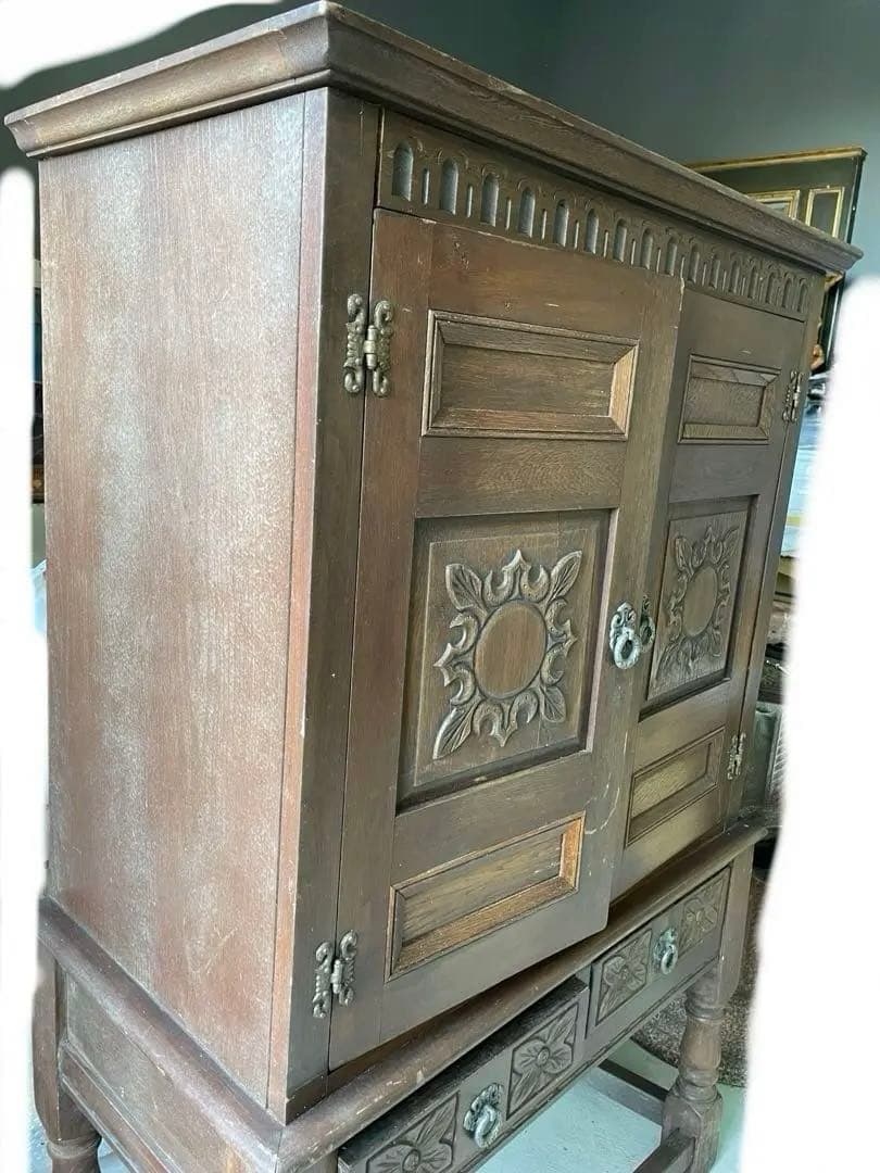 Old Charm 木製キャビネットイギリス製アンティーク家具