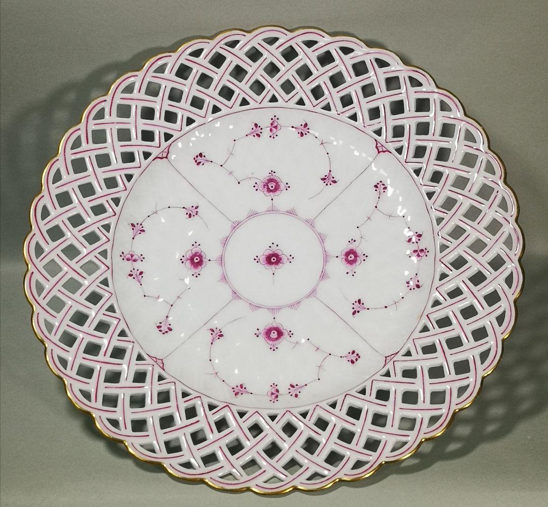 【Antique】ロイヤルコペンハーゲン　バーガンディ　オープンワーク　金彩付き