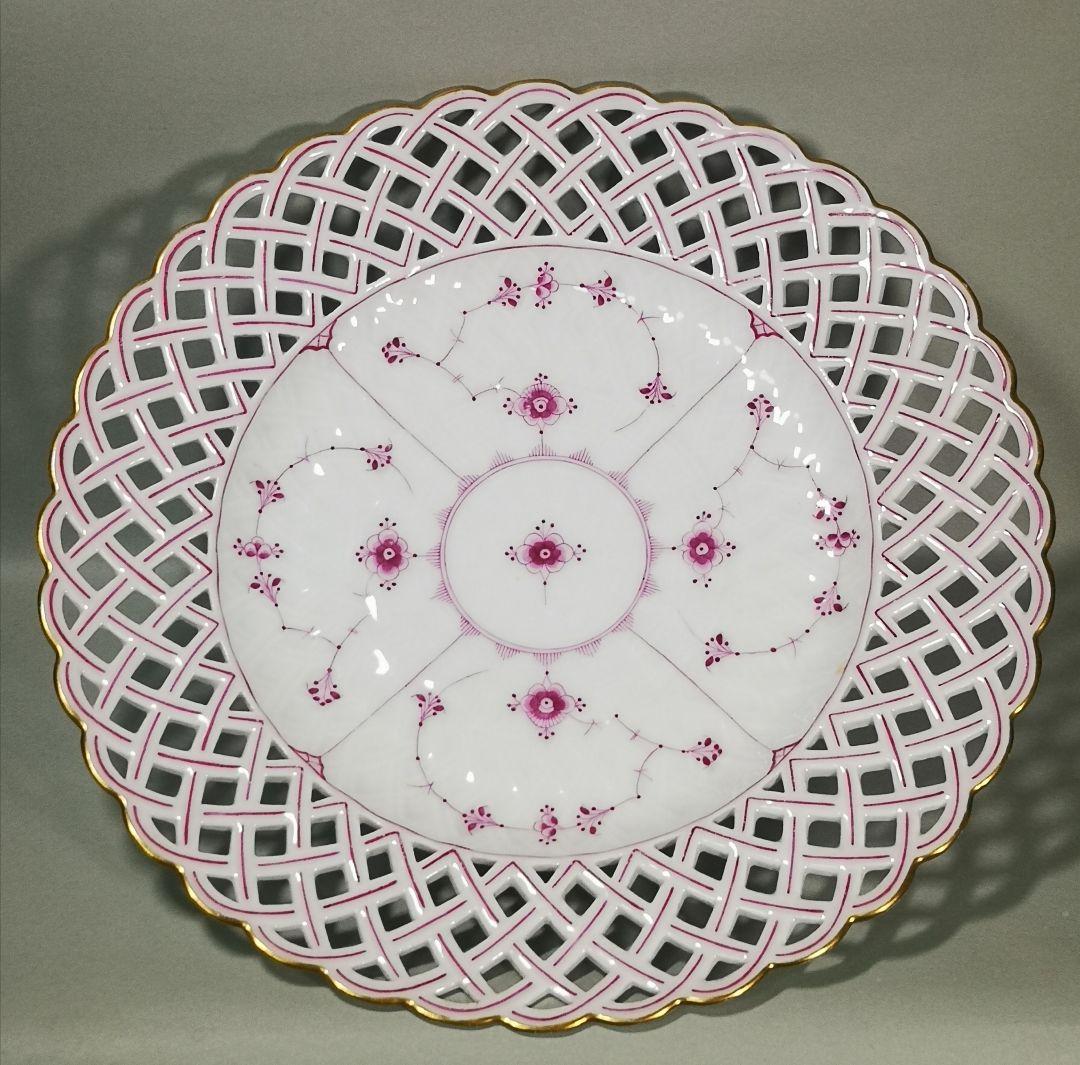 【Antique】ロイヤルコペンハーゲン　バーガンディ　オープンワーク　金彩付き