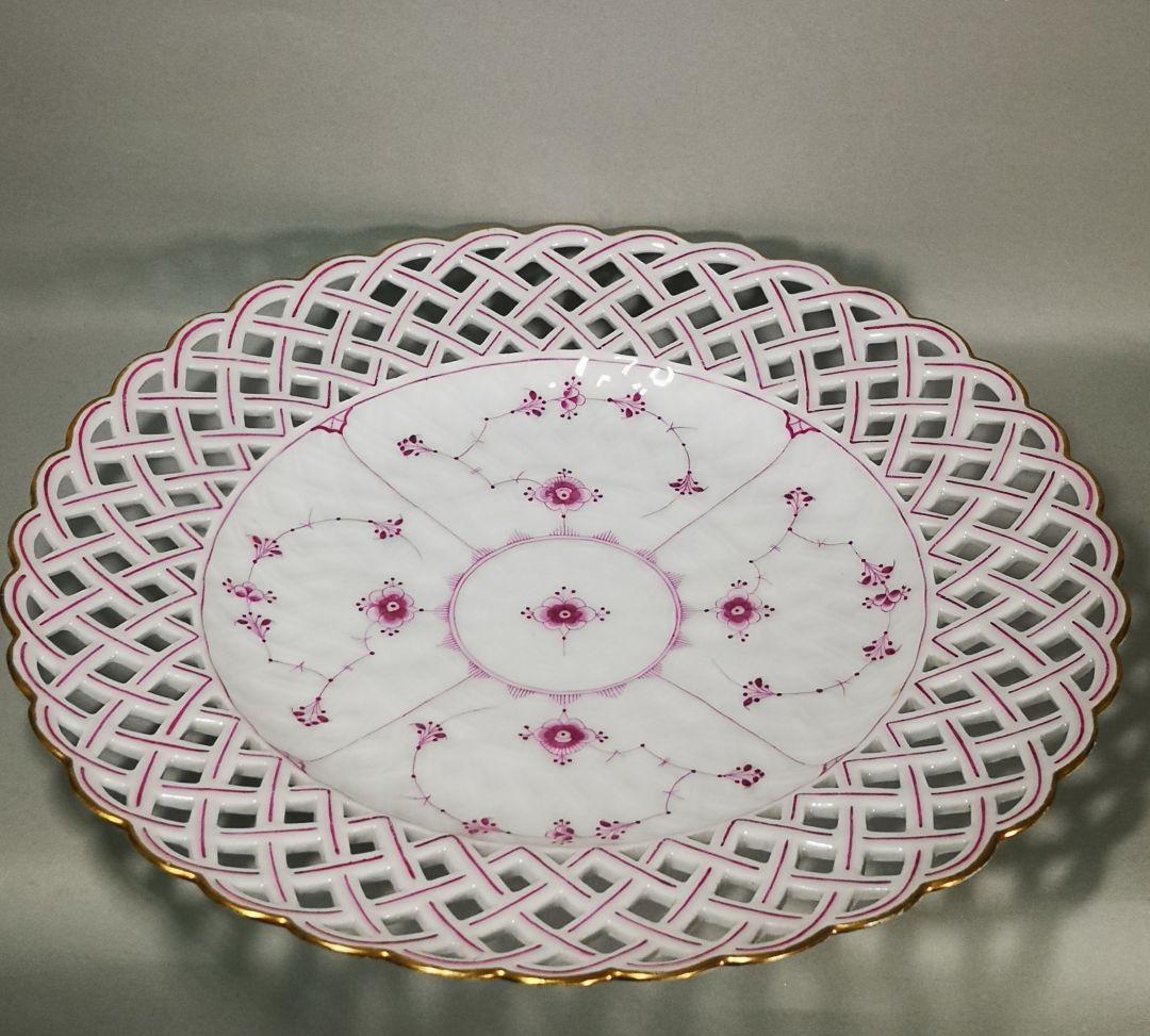 【Antique】ロイヤルコペンハーゲン　バーガンディ　オープンワーク　金彩付き