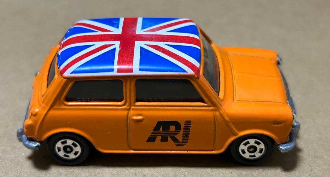 トミカ ミニクーパー ARJ ローバージャパン ③