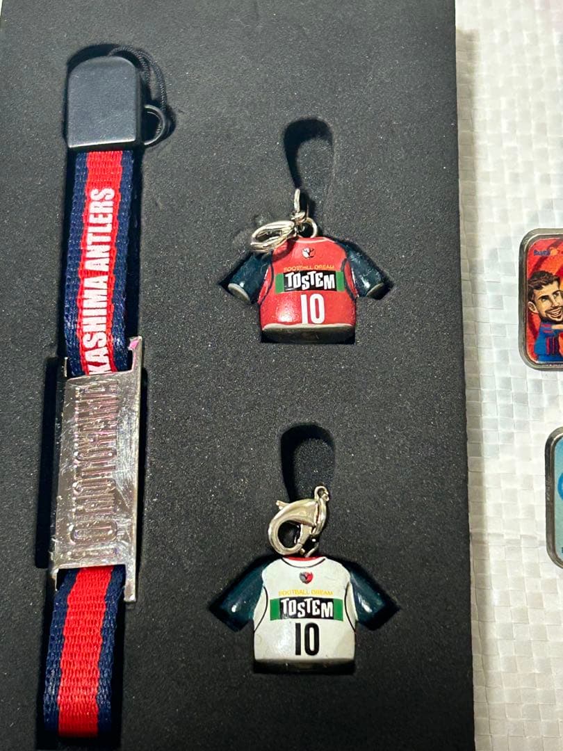 鹿島アントラーズ ストラップ&ユニフォームキーホルダー& ピンバッジ まとめ売り