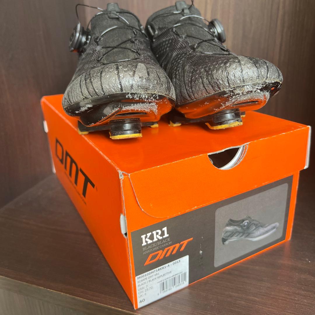 DMT KR1 blackリフレクテイブ　サイズ40