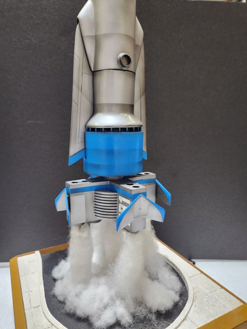 【最終値下げ！】衝撃プライス35% オフ TB1 特大全高50cm電飾プロ製作