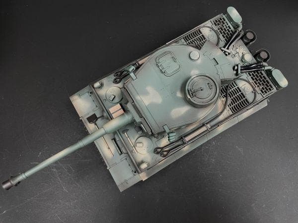 技術基準適合証明済 ヘンロン 1/16 迷彩色 タイガーI型【メーカー特注色】