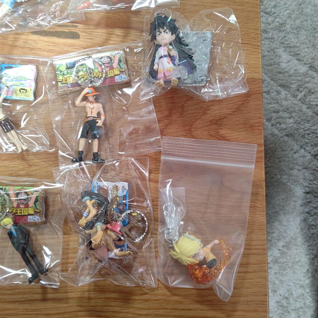 ワンピース　フィギュアキーホルダー　46点