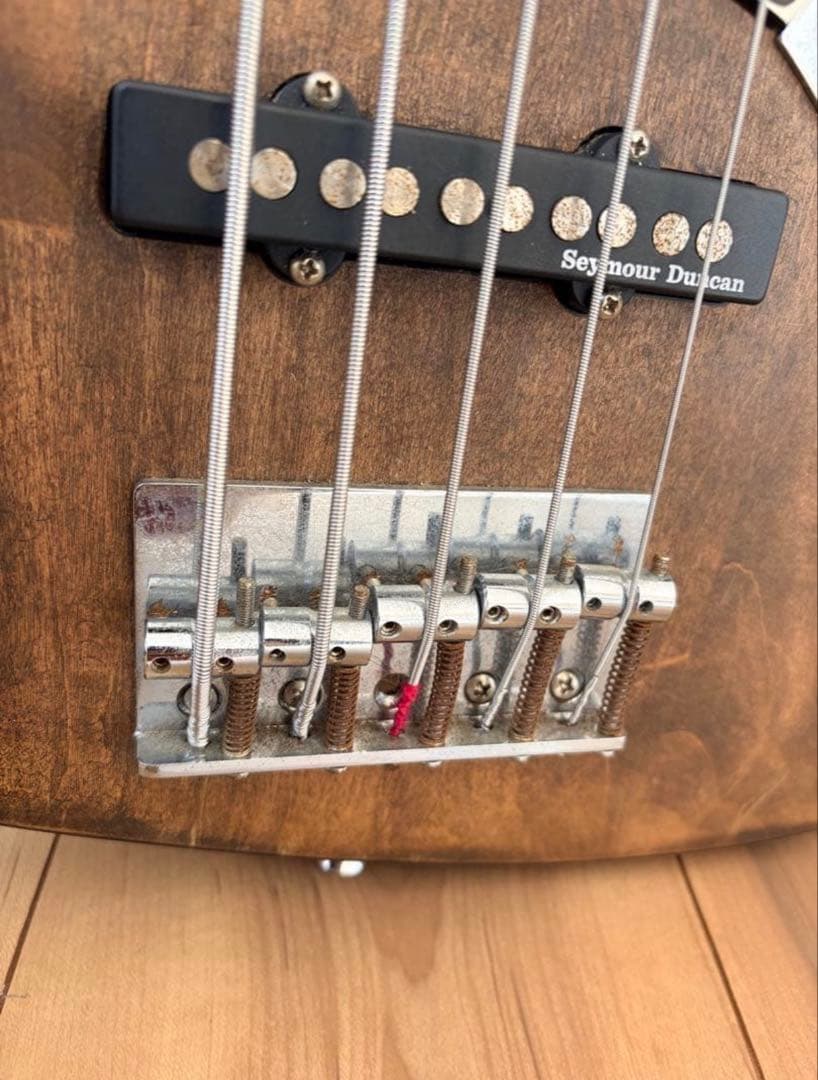 ダンカン搭載 Squire Affinity Jazz Bass V カスタム品