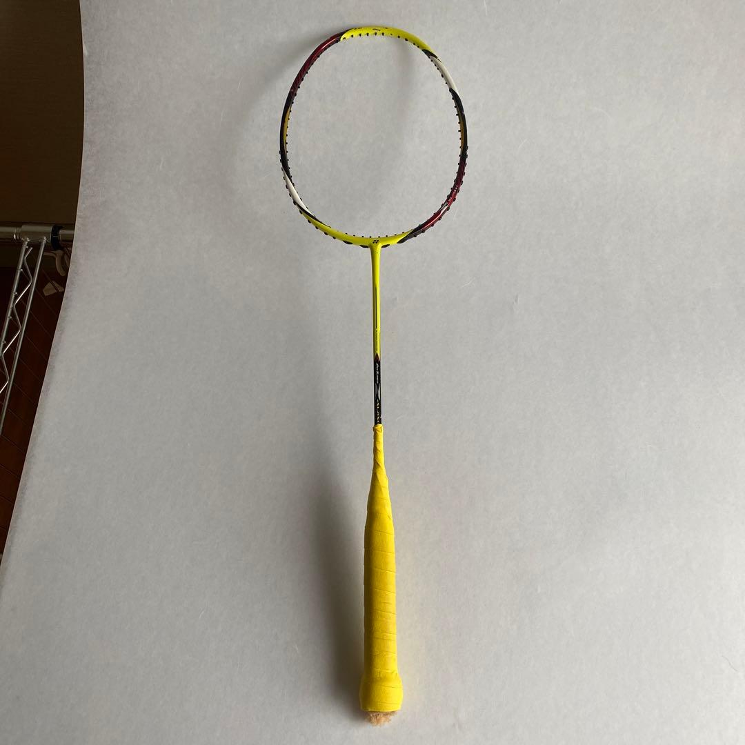 YONEX バドミントンラケット　アークセーバーZスラッシュ