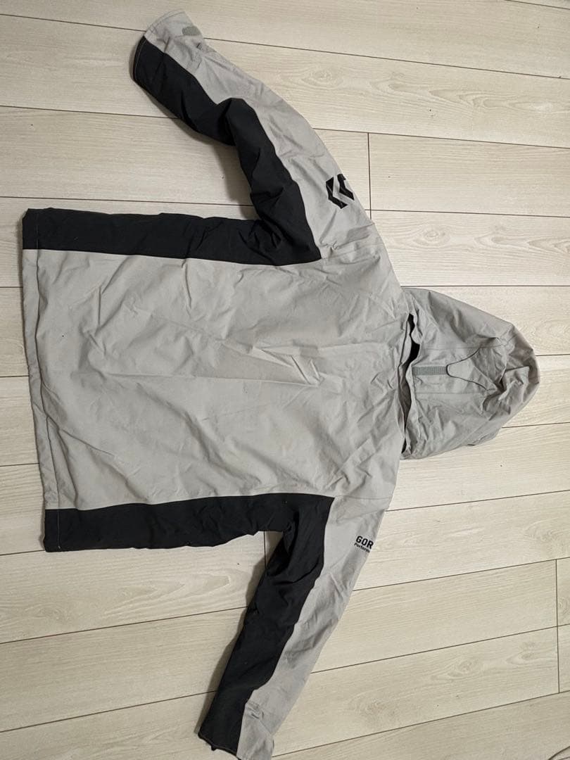 ダイワ　コンビアップウィンタースーツ　ゴアテックス　防寒着　収納袋付き