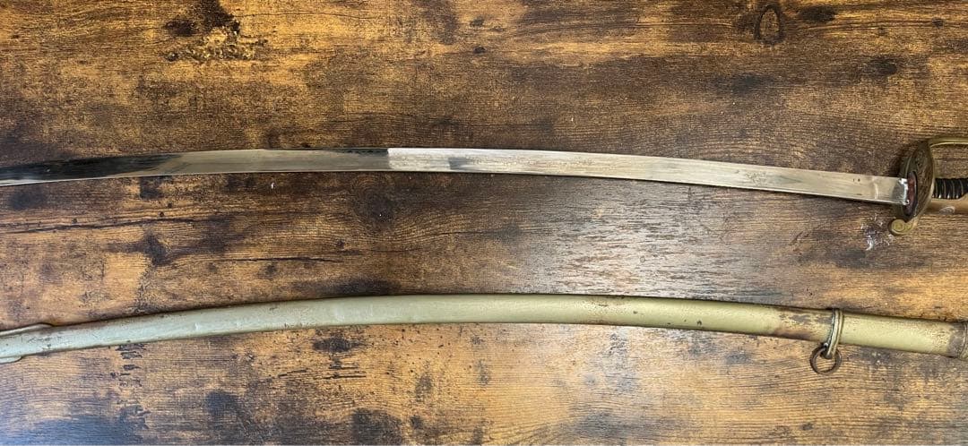 剣　旧日本軍　儀礼刀　軍刀　サーベル　アンティーク　レトロ　コスプレ　護身用