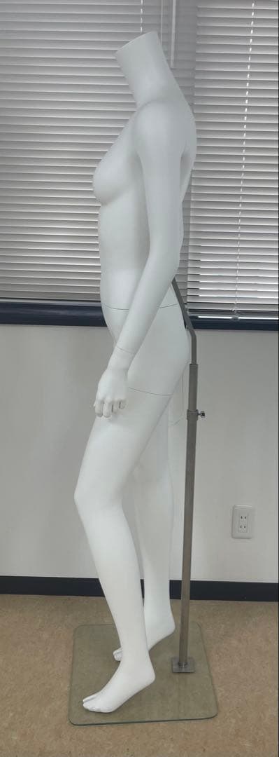 有名アパレル使用 全身レディースマネキン美品（送料込）　 一人で着替え楽チン仕様