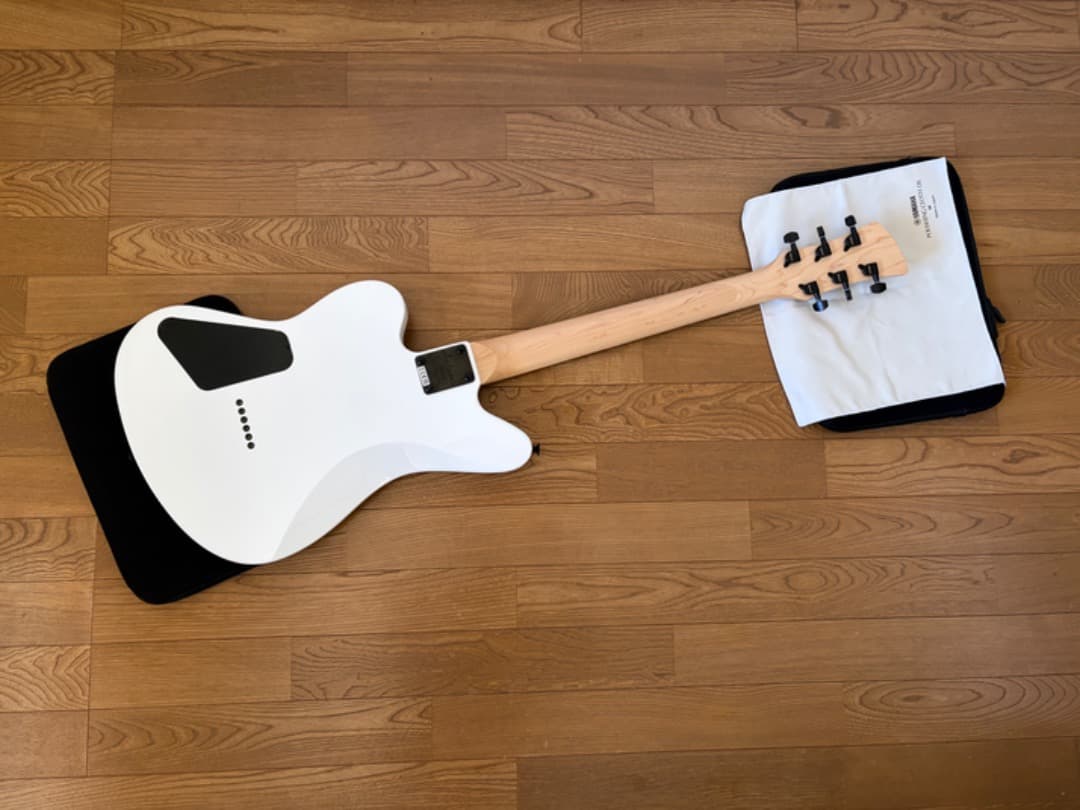 （中古）JACKSON JS22 SurfCaster  White