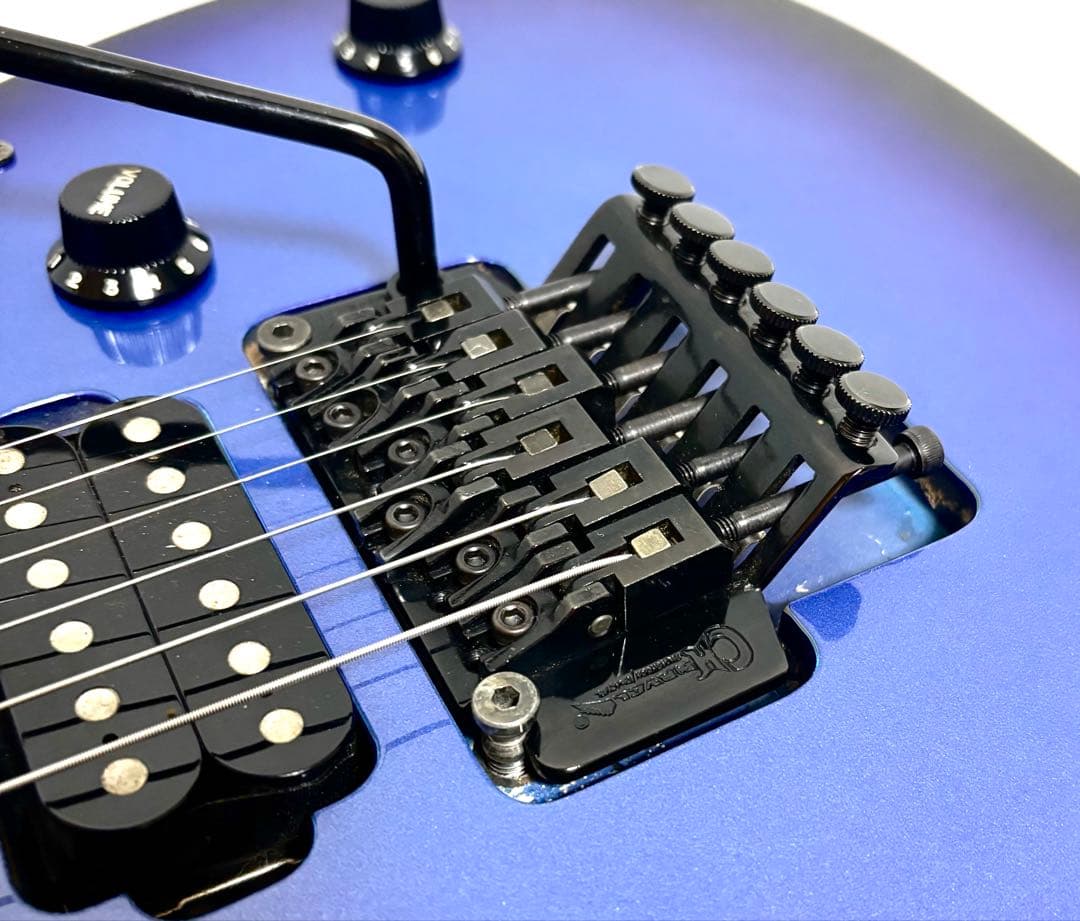 【新品弦張替済】Charvel エレキギター Dinky フロイドローズ