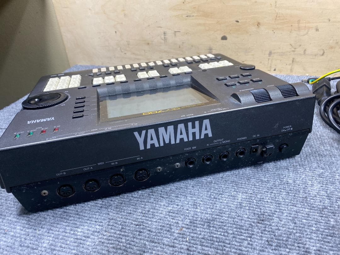 YAMAHA QY700 シーケンサー