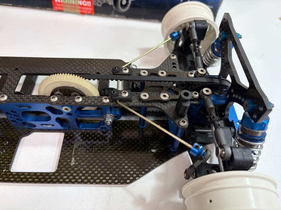 KAWADA 1/10スケール電動RCカーキット　SV-10 SIGMA