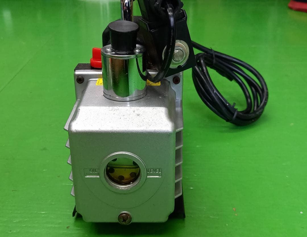 真空ポンプ　XP205