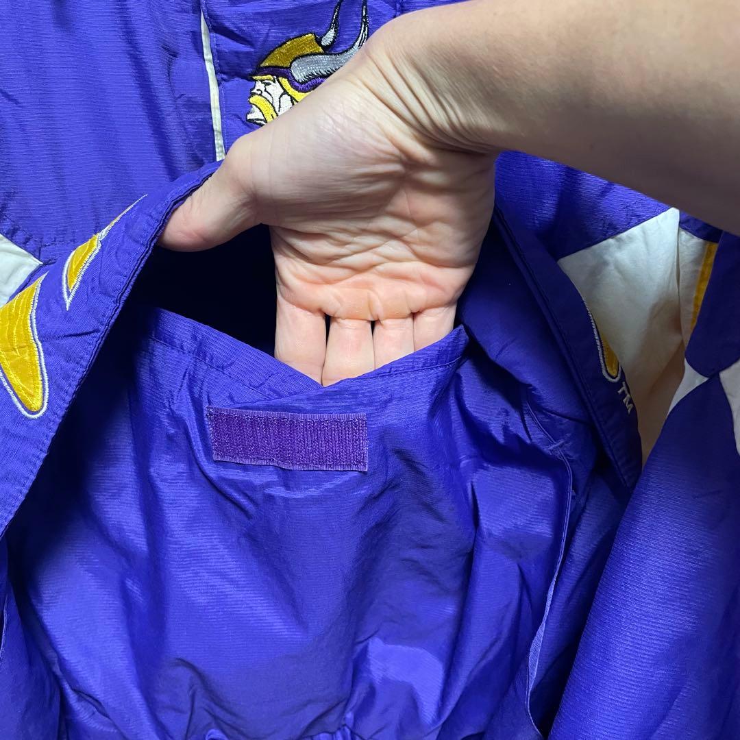 NFL VIKINGS ハーフジップ　ジャンパー　冬物　刺繍　パープル　古着　L