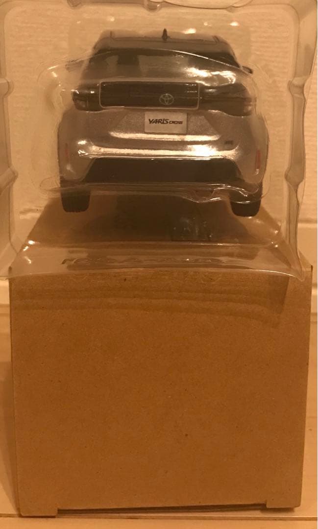 ミニカー　色見本　ヤリスクロス