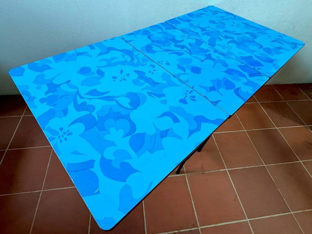 1091 ビンテージ　古い鉄脚のバタフライテーブル　当時物　レトロポップ　デスク