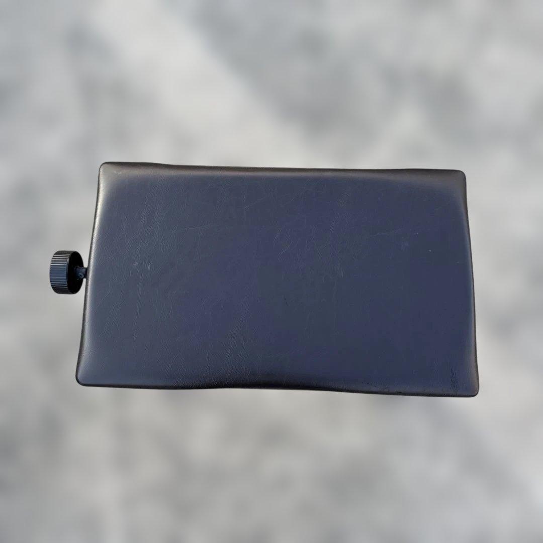 Yamaha 電子ピアノ 黒　椅子付き　美品　2018年式　引取か着払い