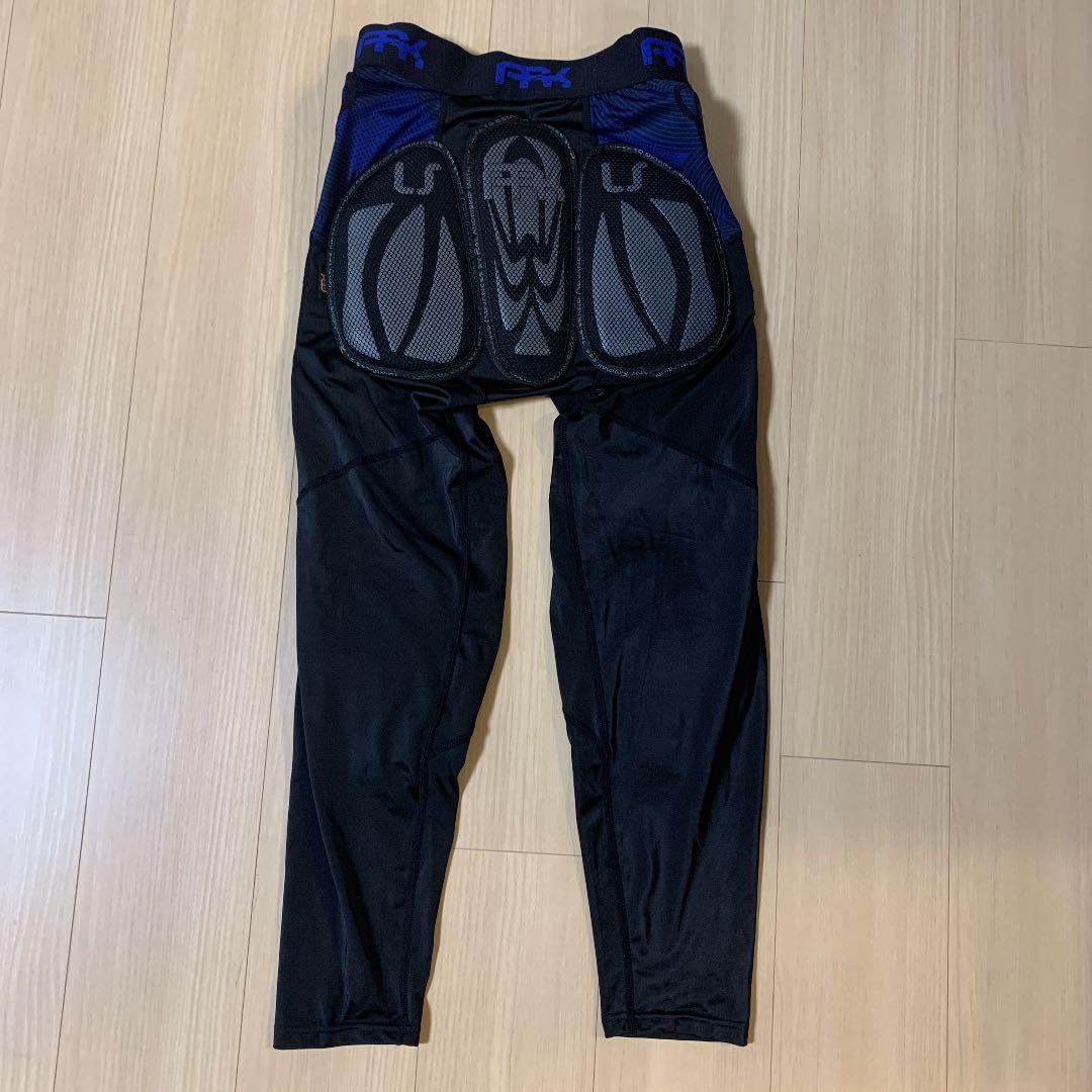 今日だけお値引き　スノボ インナー　プロテクター　unisex XL