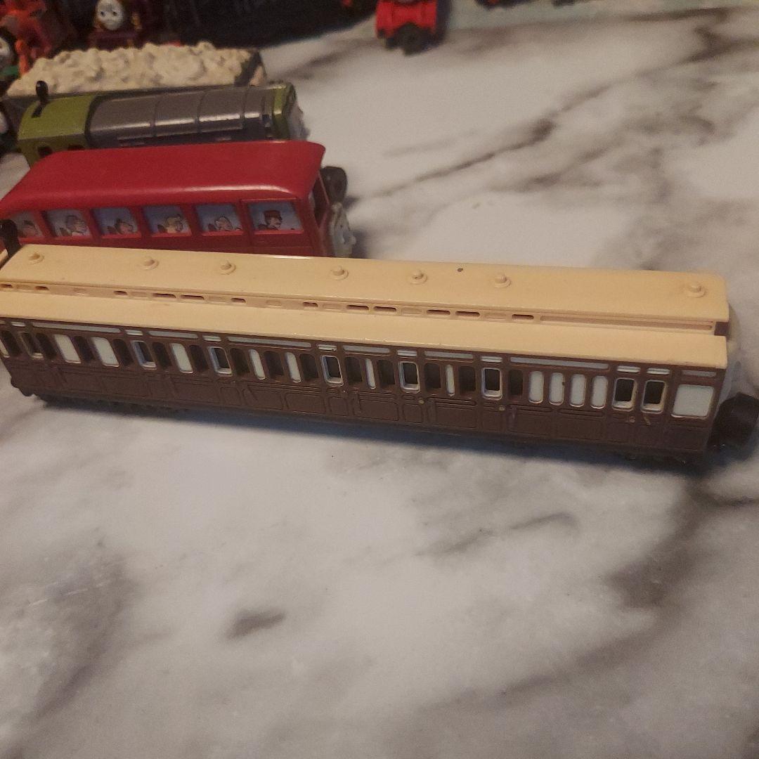 トーマス　バーディー
