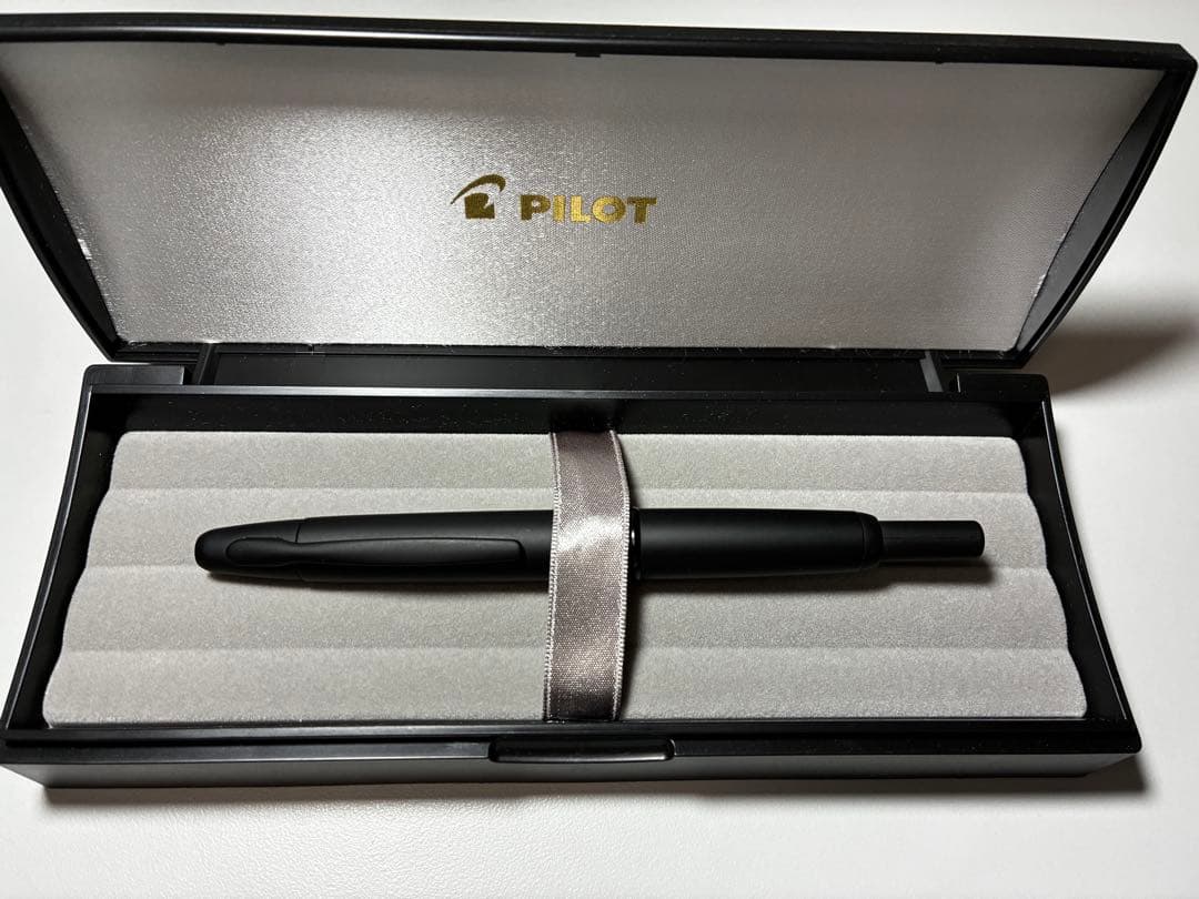 PILOT Capless 万年筆 マットブラック　EF キャップレス