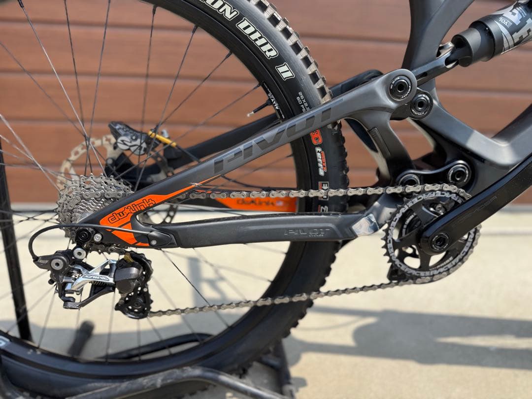 美品PIVOT PHOENIX DH Sサイズ キッズ仕様　緊急値下げ！