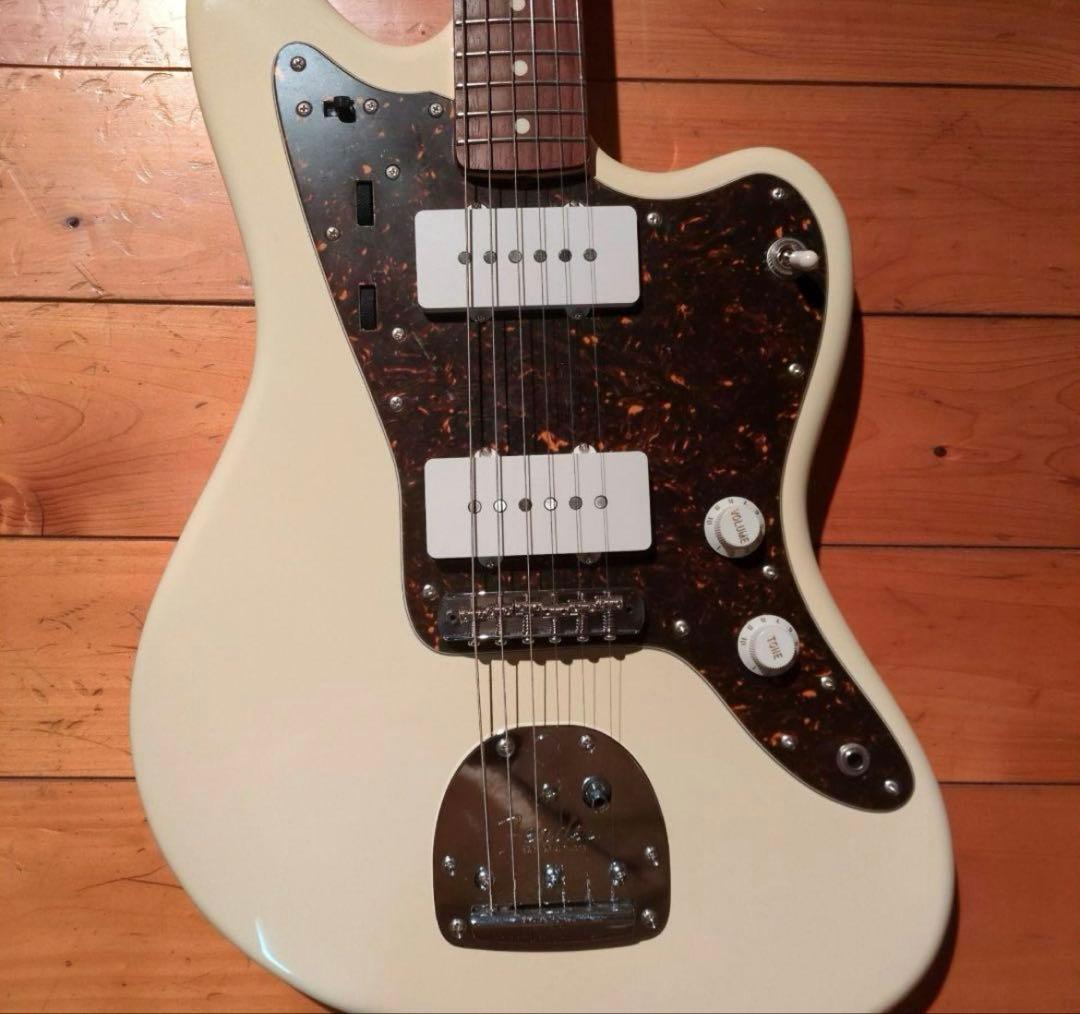 ギター Fender Japan Classic 60s Jazzmaster VWH