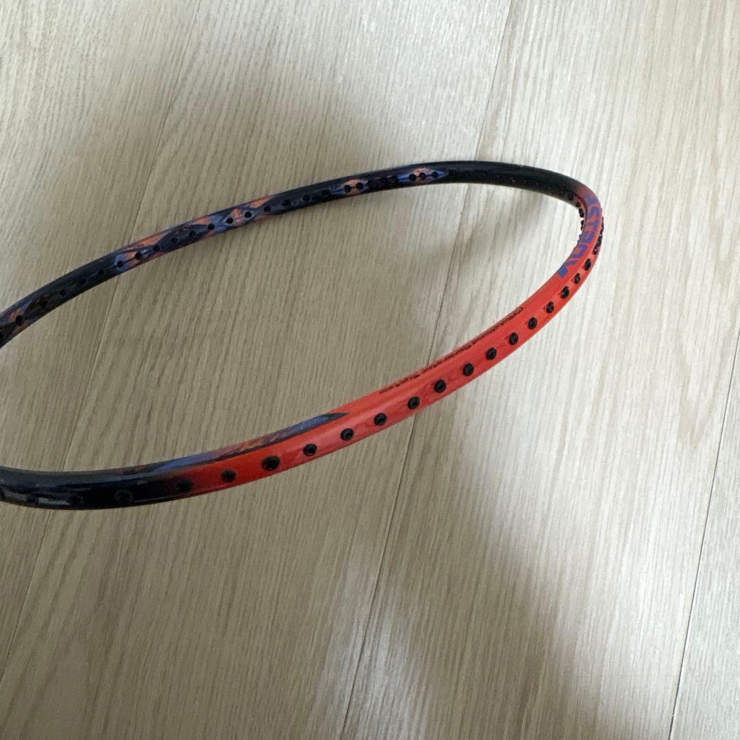 バドミントンラケットアストロ77プロ