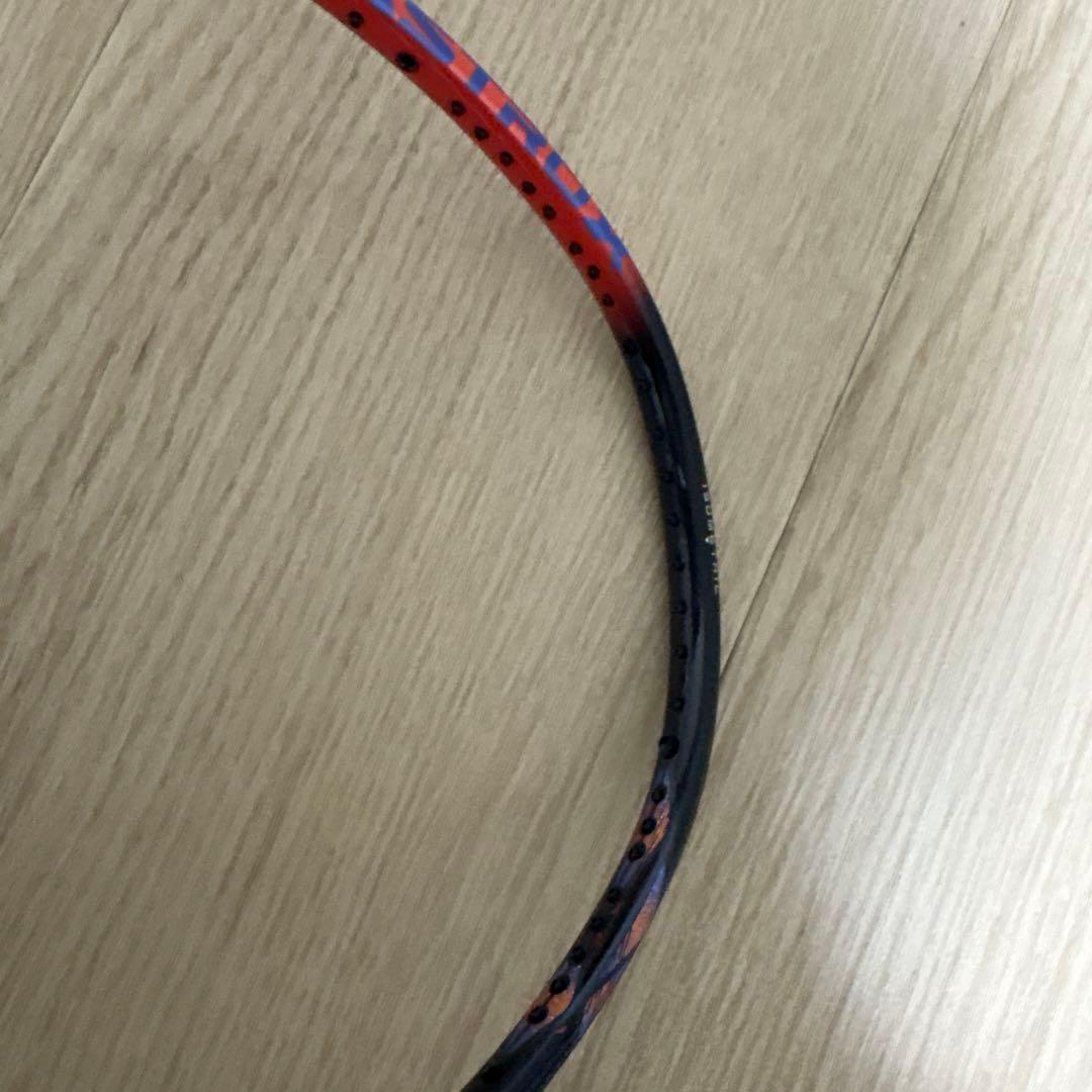 バドミントンラケットアストロ77プロ