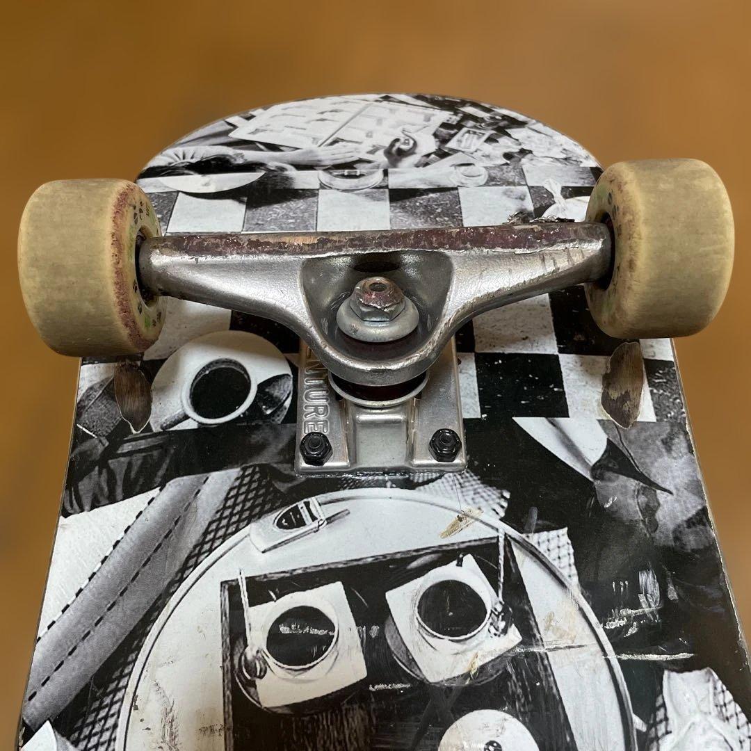 ホテルブルー スケートボード　コンプリートデッキ