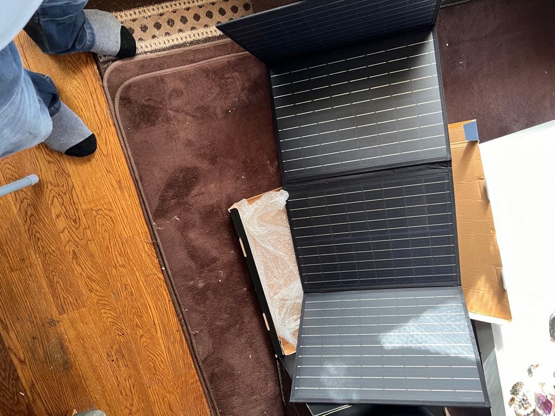 シグナスポータブル電源1500と ソーラーパネル