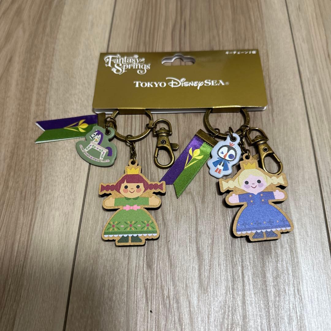 ディズニーシー　アナ雪　キーチェーン2種類とぬいぐるみチャーム3点セット