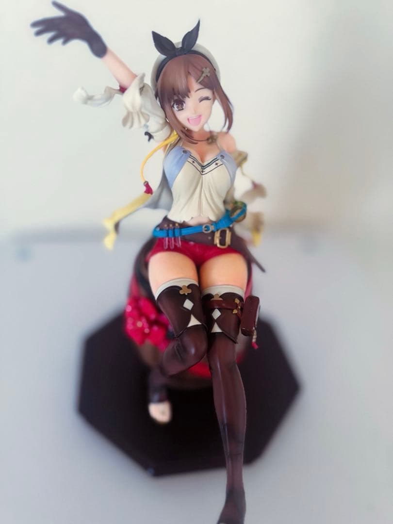 ライザ 「アトリエ」シリーズ25周年記念ver. 1/7スケールフィギュアDX版