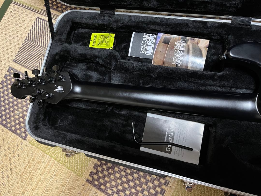 【土日限定価格】Music Man/JP7 Stealth Black7弦ギター