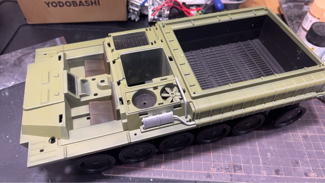 WPL E-1 1/16 新品 塗装 再組立て 金属履帯 等変更 新品 技適付き