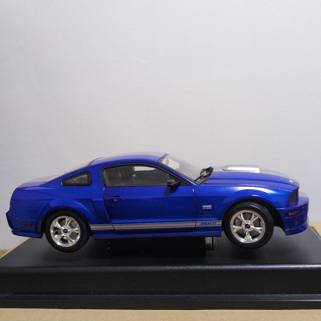 2008 Shelby GT ミニカー　フォード　マスタング　1/18