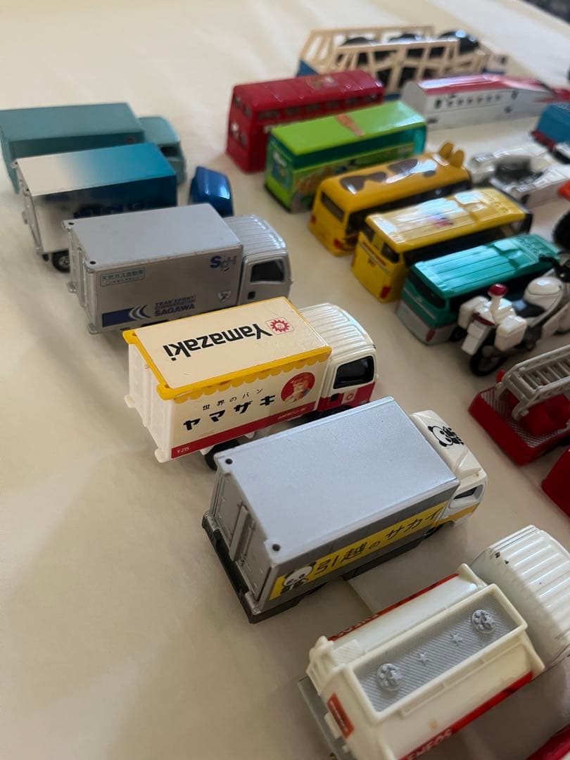 トミカ　他　ミニカー77台　まとめ売りセット