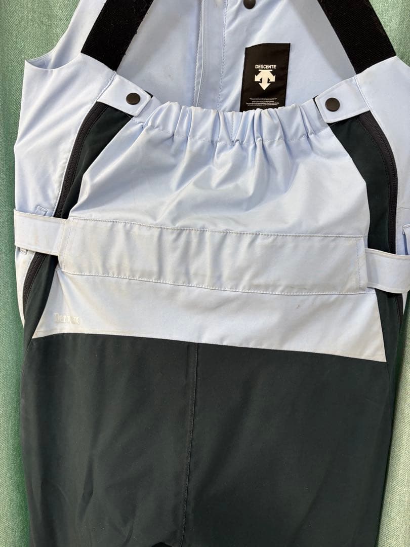 デサント　スキーウェア　上下　L