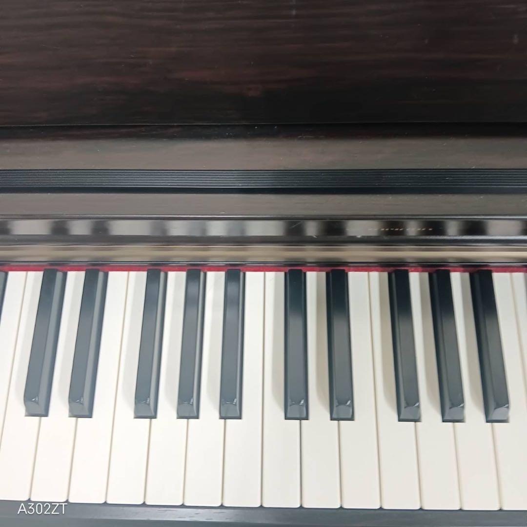 87　送料設置無料　YAMAHA　人気モデル　電子ピアノ　茶色