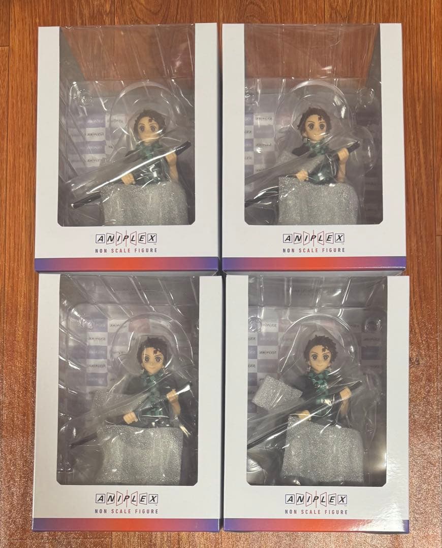 アニプレックス　鬼滅の刃　ノンスケールフィギュア　竈門炭治郎　未開封4個